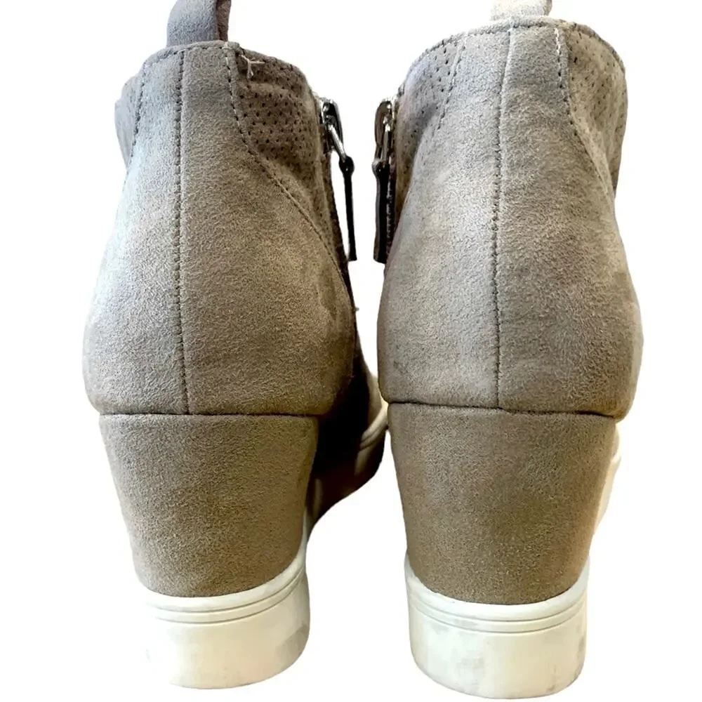 Mia hidden wedge Christi micro‎ suede booties perforated platform size 9.5 - Picture 6 of 6